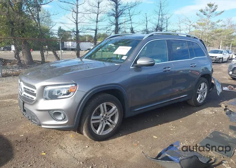 2020 Mercedes-Benz Glb 250 4Matic z USA, uszkodzony, nr VIN WDC4M4HB8LW006806